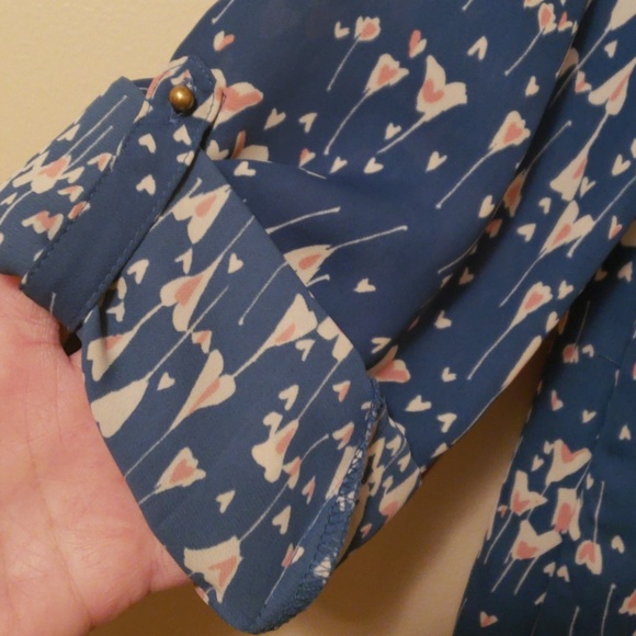 2/$10 LC Lauren Conrad blouse size medium - Picture 2 of 7